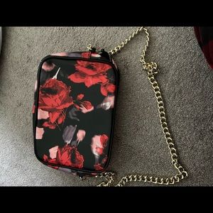 Shoulder purse
